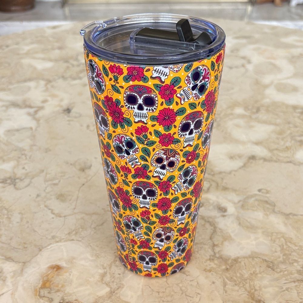 NWOT HydraPeak Yellow Skulls Insulated BPA Free Tumbler